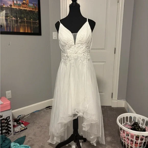 Ever Pretty Elegant White Wedding Dress - Picture 3 of 12